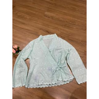 เสื้อลูกไม้สีดรอป size อก 32-34"