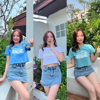 You make  Baby crop ลายใหม่ดอกไม้ ดอกใจ 💖ผ้า cotton 1OO% เบยนิ่มมากๆ  ⭐️ size : อก 32-36 ยาว 16 ค่า 🌷
