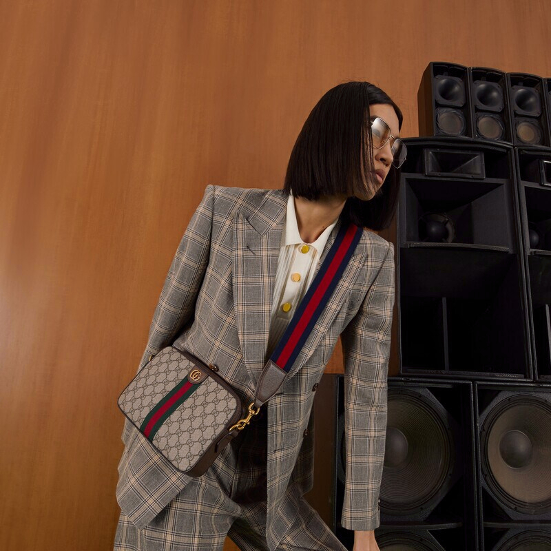กระเป๋าสะพายคลาสสิกของผู้ชาย gucci ใหม่จัดส่งจากฝรั่งเศส/กระเป๋าสะพาย Ophidia GG