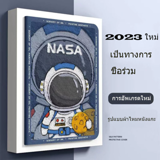 ⭐24 ชั่วโมงส่ง⭐astronaut หนัง เคส for iPad Gen10 10.9 2022 Gen9 10.2 pro 11 2021 เคสไอแพด Air4 5 Case มีช่องเสียบปากกา