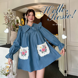 SP39 Hello Rosie : Dress เดรสทรงปล่อยผ้าเดนิ่มสีฟ้ายีนส์ คอกลม แต่ระบายที่ปก