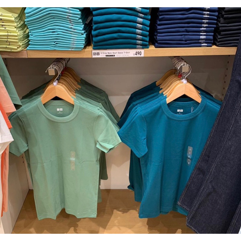 SALE ตาแตก เสื้อยืด uniqlo sale ไม่มีค่าหิ้ว(ผู้หญิง)