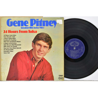 1 แผ่นเสียง 12นิ้ว Y49 GENE PITNEY -IT HURTS TO BE IN LOVEแผ่น VG+ริ้วรอยบาง เสียงรบกวนน้อยนิด  ไม่มีรอยลึก ปกVG++