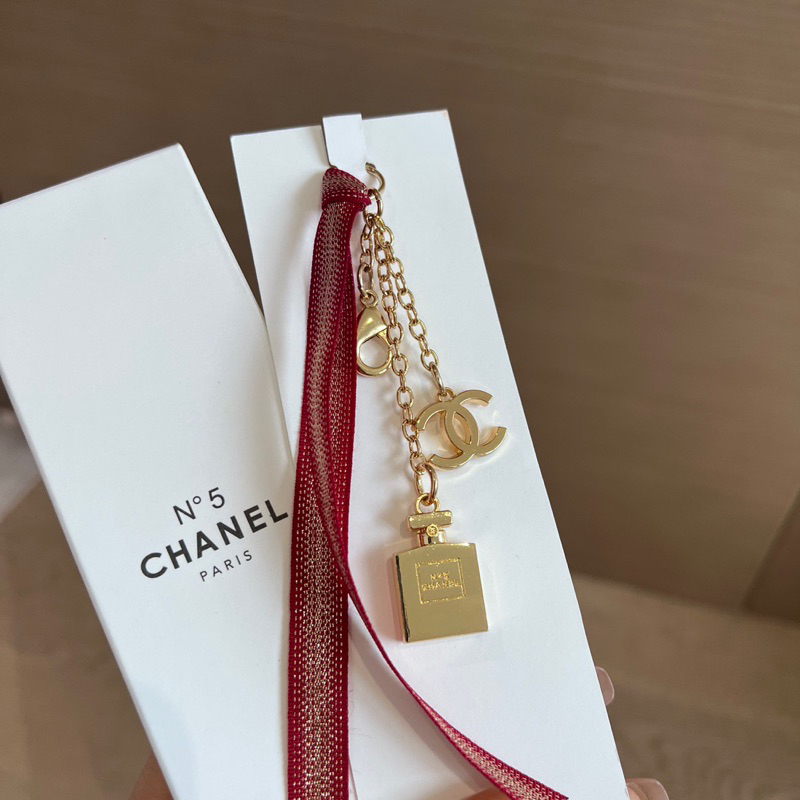 พวงกุญแจ CHANEL NO.5 BEAUTY