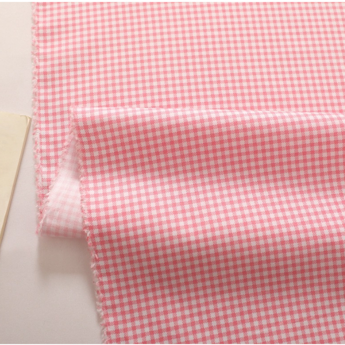 ผ้าคอตตอน 100% ทอทวิล ผ้าเมตร พิมพ์ลายสก๊อต พิมพ์ลายกราฟฟิค หน้ากว้าง1.6 เมตร