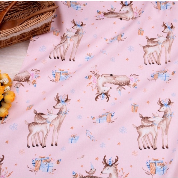 ผ้าคอตตอน 100%  พิมพ์ลาย เท็ดดี้ กวาง ซานตาคลอส  คลื่นเหลือง ทอทวิล หน้ากว้าง 160 ซม.หรือ 63 นิ้ว