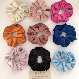 DAY 1 scrunchies โดนัทมัดผม ยางรัดผม size M