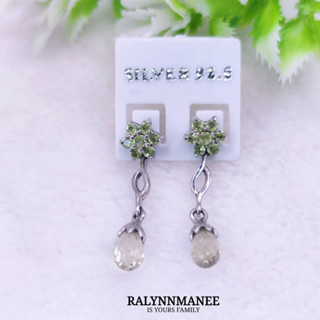 BA040 ต่างหูพลอยเพอริดอทแท้ ( Peridot ) ตัวเรือนเงินแท้ 925 ชุบทองคำขาว ยาว 3 ซม.