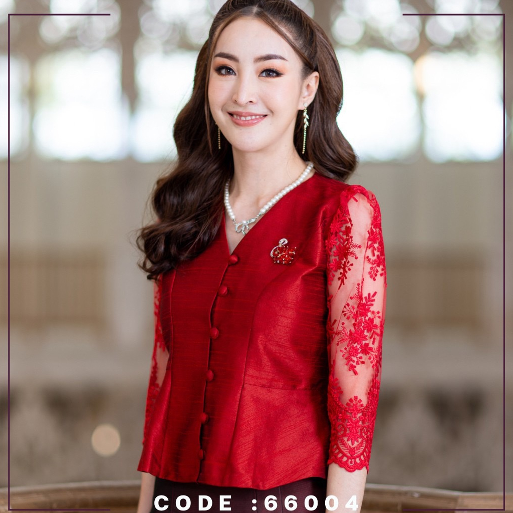 66004 เสื้อผ้าไหม 4 เส้น  ทรงคอวี แต่งลูกไม้ฝรั่งเศสที่แขน อัดกาวทั้งตัว ซิปหลัง งานสวยหรูมาก ดีไซน์ by sunsmile – โปรปัง