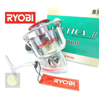 รอกสปิน RYOBI ARCTICA ll (เบอร์ 5000-6000) ลูกปืนแสตนเลส กำลังเบรค 7.5 กิโล มือหมุนขนาดใหญ่ แข็งแรง ทนทาน