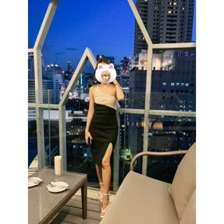 Dress ผ้าไหมพรม สะพายแล่ง สีดำ-ครีม Free size ทรงสวย เข้ารูป ป้าย Siriza🧡[มือ2]