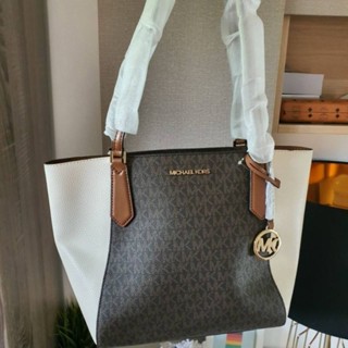 ลดล้างสต้อค Michael Kors Kimberly Small Bonded Top Zip Tote