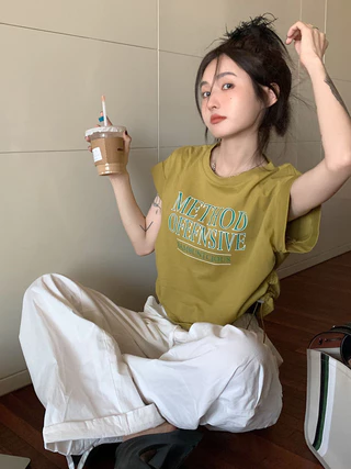 พร้อมส่ง🌟เสื้อยืดครอปแขนสั้นสาวอวบผู้หญิง oversize เสื้อผ้ามินิมอลสไตล์เกาหลี เสื้อเอวลอยวัยรุ่นน่ารักๆ แฟชั่น พิมพ์ลาย