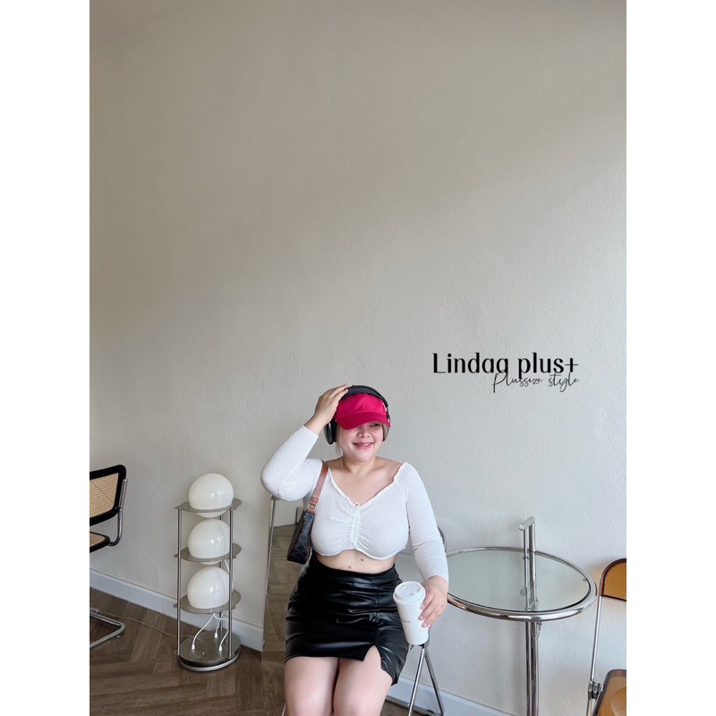 พร้อมส่ง กระเป๋าหนังสุดแซ่บ ผ่าหน้า ด้านในมีซับในเป็นกางเกงขาสั้น สวยแซ่บใส่ง่าย แมทกับเสื้อตัวไหนก็เข้า