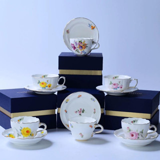 German MEISSEN white porcelain, yellow rose gold thread decoration, high-end luxury coffee cups and plates, two cups and