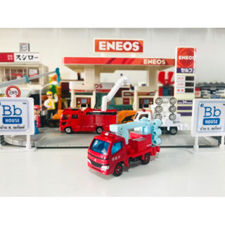 MODEL TOMICA EMERGENCY VEHICLE : TOYOTA DYNA MLIT LIGHTING EMERGENCY TRUCK RED