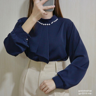 gp-0319 เสื้อคอเต่าด้านหน้าแต่งระบายติดมุกตรงคอเสื้อดูไฮท์ดูหรูมาก