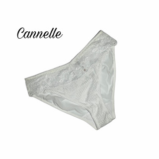 Cannelle Lingerie Panty bikini กางเกงชั้นในทรงบิกินี่สีขาวลูกไม้หน้าหลัง ด้านหลังผ้าลื่นใส่สบาย Size M ด้านหน้าเว้าตัววี