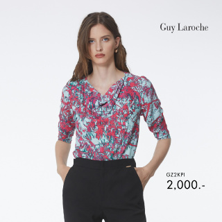 Guy Laroche เสื้อผู้หญิง เสื้อเบลาส์ผ้าจอร์เจียแขนสามส่วน ลายพิมพ์ Pinky Flamingo (GZ2KPI)