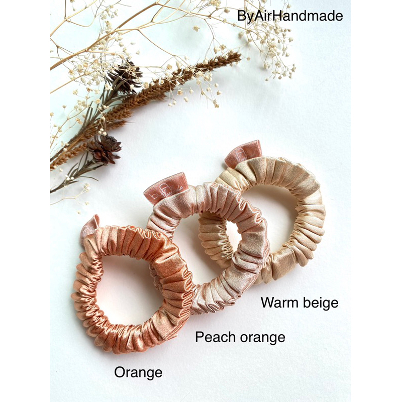 SCRUNCHIES ยางมัดผมโดนัท 2ชิ้น ขนาดเล็ก size S ผ้าซาตินเนื้อดีสวยหรู