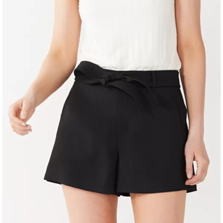 Nine West Belted Flat Front 4" Shorts สีดำ