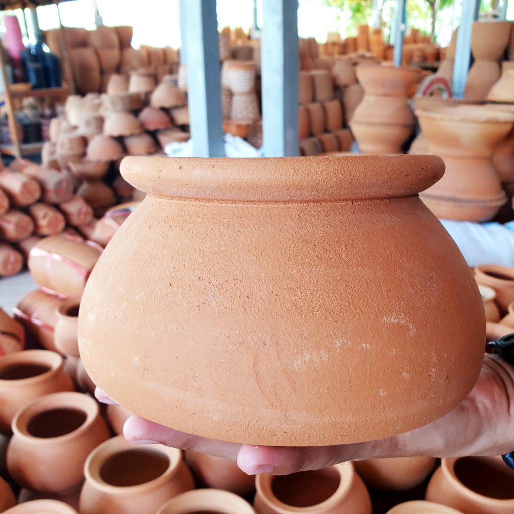 หม้อจิ้มจุ่มดินเผา ทำสุกี้ แกง อาหาร ขนมได้ ขนาดปากกว้าง 6 นิ้ว  มีฝาปิด ใส่น้ำ 2 ลิตร พร้อมใช้งาน - รูปที่ 3