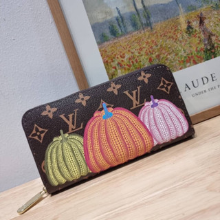 L-V × YK zippy wallet / L-V long wallet กระเป๋าสตางค์รุ่นซิปรอบ ดีไซน์สุดชิค แต่งแต้มด้วยศิลปะโดดเด่น