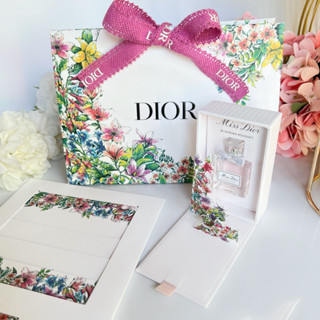 เซ็ทของขวัญ น้ำหอมจิ๋ว   Dior Miss Dior Blooming Bouquet EDT Mini Set : Valentine Collection  ของแท้ 100 %