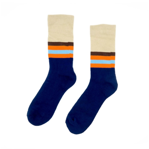 ถุงเท้า COMFY SOCKS Vintage Stripe Socks - Beige ลวดลายถุงเท้าสวยงาม เหมาะสำหรับใส่กับรองเท้าบูต และรองเท้าผ้าใบ