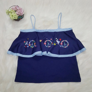 เสื้อสายเดี่ยว มีระบาย ปักลาย สีน้ำเงิน ขอบสีฟ้า / มือหนึ่ง ซักแล้วเก็บ ไม่เคยใส่ค่ะ