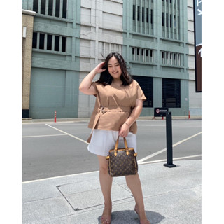 IVY TOP เสื้อ+เข็มขัด ไตล์Luxury ใส่สบาย พรางหุ่นดีเวอร์ แฟชั่นสาวอวบ เสื้อผ้าPlussize : by Plus.bkk