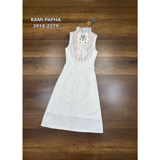 RAMI-PAPHA(รมิปภา)  Long Dress เดรสตัวยาวสีขาว ซิปหลัง เข็มกลัดโบว์ XS  SML  XL