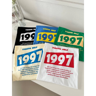 พร้อมส่ง🧸เสื้อยืดโอเวอร์ไซส์ ลาย1997 สกรีนหน้าหลัง