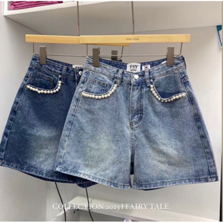 NEW :: Denim Shorts Pearl  มาเพิ่มรอบ 2 กางเกงยีนส์เเต่งกระเป๋ามุก งานนำเข้า 💯 เนื้อผ้าดีงาม ใส่สวยเป๊ะ