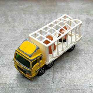 Tomica โมเดลรถเหล็กโทมิก้า MISTUBISHI FUSO  CENTER  No.108 Animal Carrier (Gorilla)