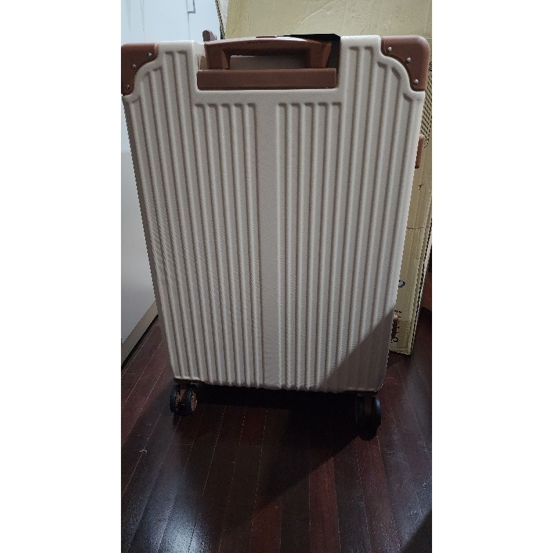 กระเป๋าเดินทาง  CAGGIONI 24 นิ้ว