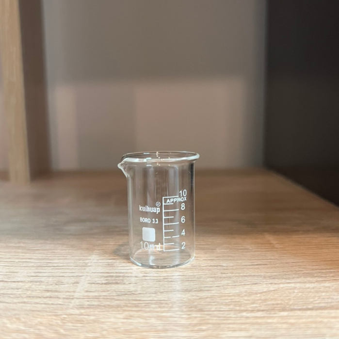 บีกเกอร์เเก้ว (Beaker glass) 10ml, Kuihuap LAB