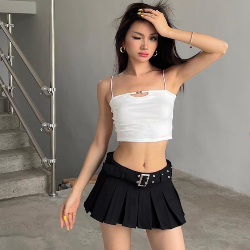 พร้อมส่ง 🖤 กระโปรง Y2K สีดำ ( เอวกลาง ) รุ่นเข็มขัด size : M