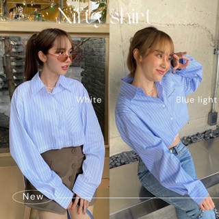 daisy.coo | Nifty crop shirtเสื้อเชิ้ตฟ้าลายทางทรง Crop