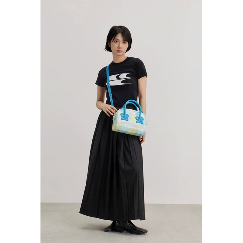 CryingCenter กระเป๋าสะพายข้าง/ครอสบอดี้ Big Rainbow Bag