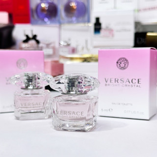 Versace Bright Crystal Eau de Toilette 5ml น้ำหอมจาก Versace มีส่วนผสมของผลไม้ให้ความรู้สึกสดชื่น หอมหวาน