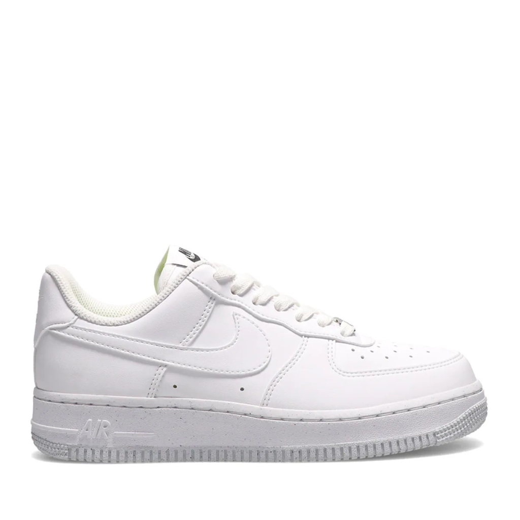 รองเท้าผ้าใบผู้หญิง Nike Air Force 1 '07 Next Nature ของแท้ 100%