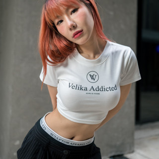 เสื้อครอป "Double V" Baby Crop Tee (White) | Velika