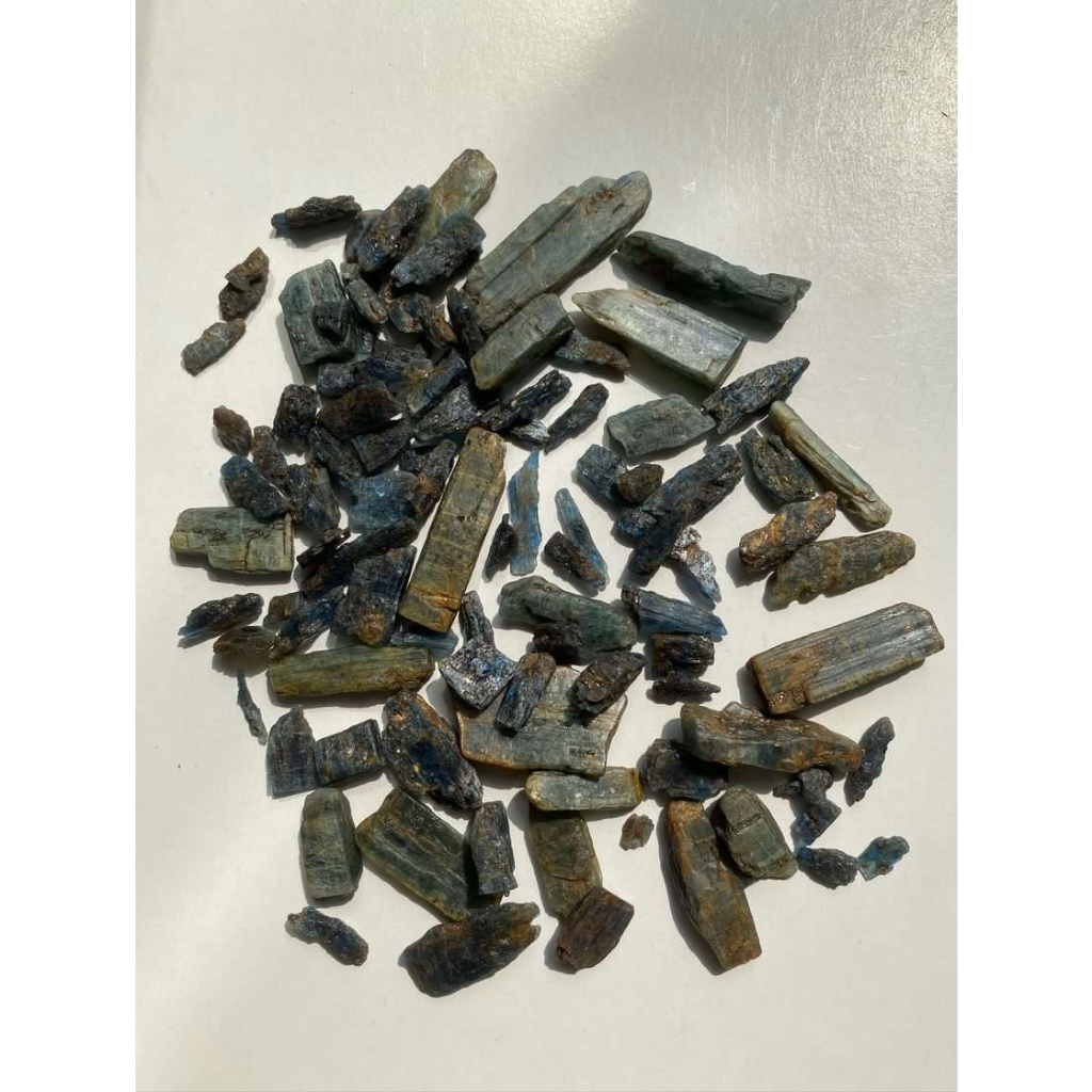 Kyanite raw uncut unheated