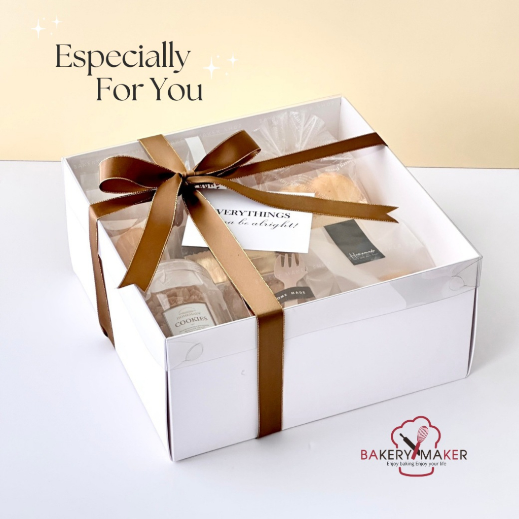 กล่องใส่ขนม สีขาว 2 ขนาด ฝาใส ทรงสูง / กล่องของขวัญ ปีใหม่ พรีเมี่ยม premium gift boxes bakerybox เกาหลี คริสต์มาส