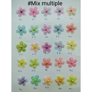 ดอกไม้ผ้า แพคละ115(25ดอกต่อแพค) แพคละ 230 (50ดอกต่อแพค) ขนาด 3cm (ตอกมุกด้วยเข็มหมุดแน่น) ซักได้ เปียกน้ำได้