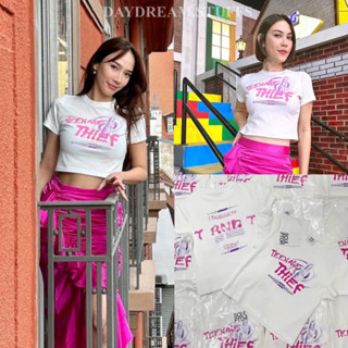 💫พร้อมส่ง💫Lipzy crop • เสื้อ ทรง Crop ความยาวกำลังดี ดารา เซเลปใส่ ทรงสวย สกรีนลายหน้า-หลัง เนื้อผ้าคุณภาพดีมาก หนานุ่ม