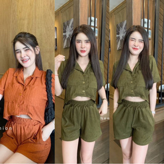 👚sopa_shop👚 พร้อมส่ง  ผ้าเปลือกไม้ อัด ยืดพลีท   ป้ายZARA  SET2 ชิ้นเชิ้ตหน้าสั้นหลังยาว+ กางเกงขาสั้น