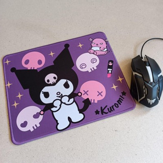 mousepad (mouse pad) แผ่นรองเม้าส์ ทรงเหลี่ยม ขนาด 10x8 นิ้ว เนื้อหนา ลาย kuromi คุโรมิ