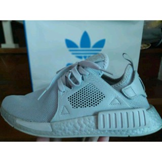 Adidas NMD_R1 Triple Grey                                     size 9us. 8.5uk. 42.5/27รองเท้ามือสองของแท้ 100%